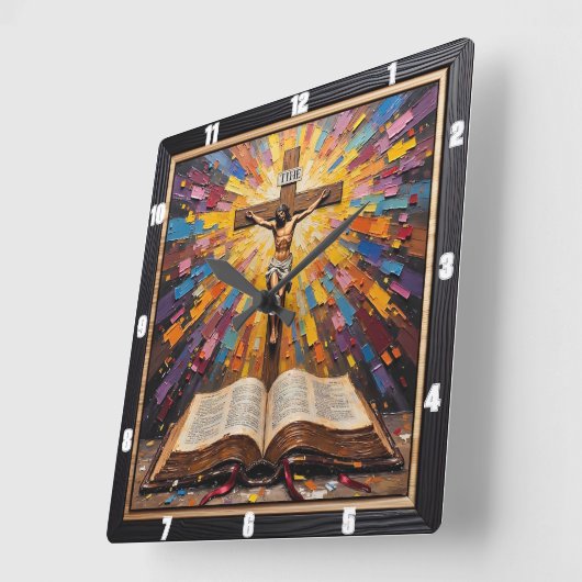 Horloge Carrée Crucifixion's Radiance: Word Revealed (Angle)