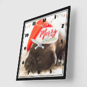 Horloge Carrée Cute Pug à Red Santa Hat Merry Christmas (Angle)