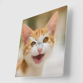 Horloge Carrée Cute Smiling Kitten Face Funny Cat Meow (Angle)