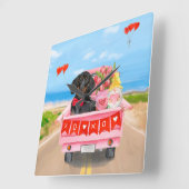 Horloge Carrée Dachshund Chien Saint-Valentin Coeurs de Camion (Angle)