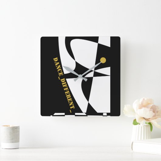 HORLOGE CARRÉE DANSE_DIFFÉRENTE_ (Maison)