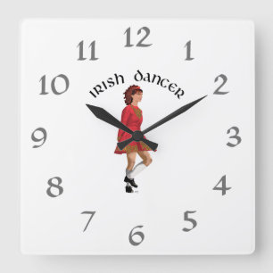 Horloge Carrée Danseuse irlandaise en rouge