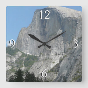 Horloge Carrée Demi-dôme du côté du parc national Yosemite