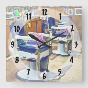 Horloge Carrée Deux Chaises En Barbier Avec Capuchons En Barbre R