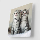 Horloge Carrée Deux chatons mignons (Angle)