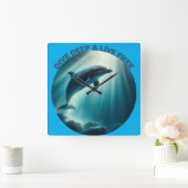 Horloge Carrée Dive Deep Live Dolphin gratuit (Maison)