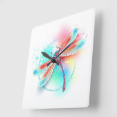 Horloge Carrée Dragonfly rouge sur l'arrière - plan aquarelle (Angle)
