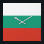 Horloge Carrée Drapeau Bulgarie<br><div class="desc">Le drapeau bulgare est un tricolore horizontal. Les couleurs utilisées dans le drapeau sont le rouge, le blanc, le vert. La proportion du drapeau bulgare est de 3:5. Le drapeau de la Bulgarie a été adopté en 1991. La première utilisation de la conception actuelle du drapeau remonte à 1879. La...</div>