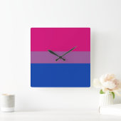 Horloge Carrée Drapeau de fierté bisexuelle (Maison)