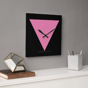 Horloge Carrée Drapeau triangle rose de SlipperyJoe's symbole ros
