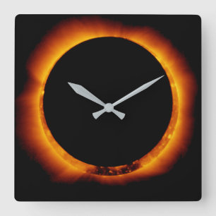 Horloge Carrée Éclipse solaire quasi totale