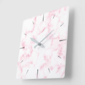 Horloge Carrée élégant moderne pastel rose et blanc faux marbre (Angle)