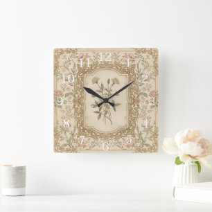 Horloge Carrée Élégant motif floral gravé français vintage