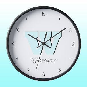 Horloge Carrée Elégant nombre noir et Pastel Cyan Monogramme