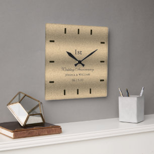 Horloge Carrée Élégant Script Gold Mariage Anniversaire Keepsar