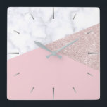 Horloge Carrée Elégante parties scintillant en or rose blanc marb<br><div class="desc">Elégante et élégante parties scintillant d'or géométrique faux rose, marbre blanc et bloc de couleur rose.</div>