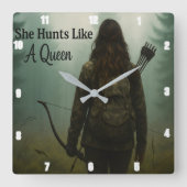 Horloge Carrée Elle Chasse Comme Une Reine (Recto)