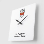 Horloge Carrée Étaient sur Carlow Time-Time pour un Cuppa. (Angle)