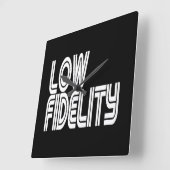 Horloge Carrée Faible fidélité (Angle)