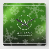 Horloge Carrée Festif Green Foil Snowflakes Nom du monogramme (Recto)
