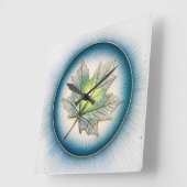 HORLOGE CARRÉE FEUILLE D'ÉRABLE (Angle)