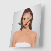 HORLOGE CARRÉE FILLE D'ÉTÉ (Angle)