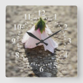 Horloge Carrée Fleur d'échecs (Recto)