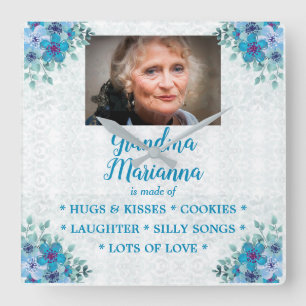 Horloge Carrée Fleurs "De quoi est faite grand-mère"