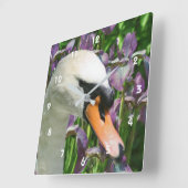 Horloge Carrée Fleurs Iris Portées De Cygne Et De Violet (Angle)