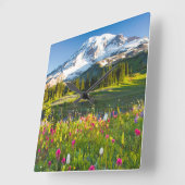 Horloge Carrée Fleurs | Mt. Rainier Fleurs sauvages (Angle)