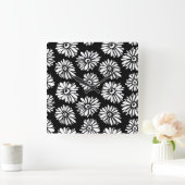 Horloge Carrée Fleurs noires et blanches funky (Maison)