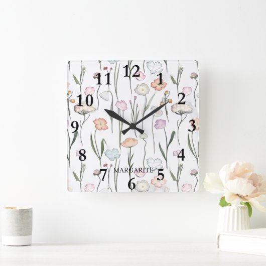 Horloge Carrée Fleurs Pastel personnalisées en blanc (Maison)