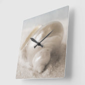 Horloge Carrée Florida Sea Shell Arrière - plan - Beach Shells Cu (Angle)