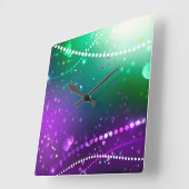 Horloge Carrée Fond violet festif de Mardi Gras (Angle)