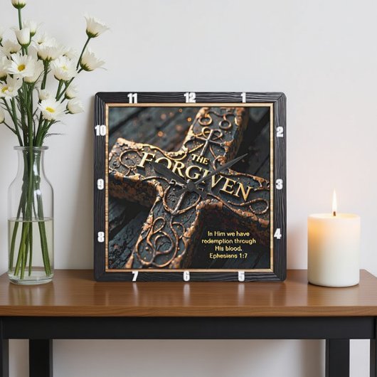Horloge Carrée Forgiven The Cross Redemption Ornate Ephesians 1:7