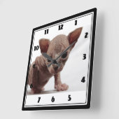 Horloge Carrée Freaky Cute Furless (Angle)