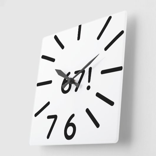 Horloge Carrée funny 67 clock (Angle)