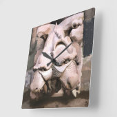 HORLOGE CARRÉE GARGOYLES (Angle)