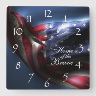 Horloge Carrée Glowing American Flag/Home of the Brave