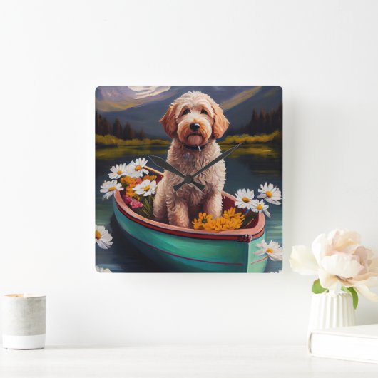 Horloge Carrée Goldendoodle on a Paddle : Une aventure Pittoresqu (Maison)