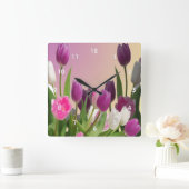 Horloge Carrée Grandes tulipes violettes et blanches (Maison)