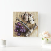 Horloge Carrée Grapes, wine bottle corks and corkscrew (Maison)