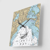 Horloge Carrée Graphique de la baie Niantic (Angle)