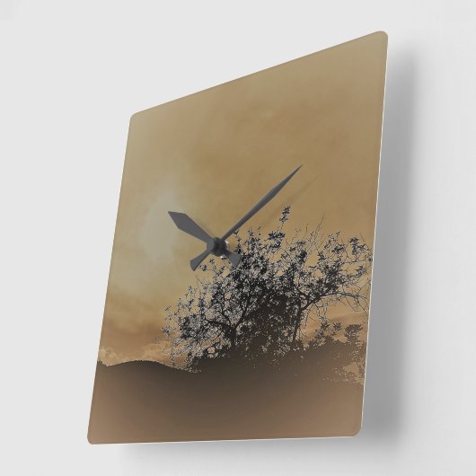 HORLOGE CARRÉE GRAPHIQUE ET CONCEPTION (Angle)