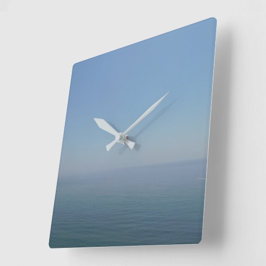 HORLOGE CARRÉE GRAPHIQUE ET CONCEPTION (Angle)