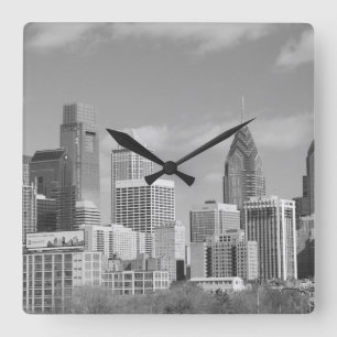 Horloge Carrée gratte-ciel de Philly noir et blanc