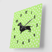 Horloge Carrée Green Dachshund Wall Clock (Angle)