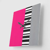 Horloge Carrée Gris rose chaud Noir et blanc en bande (Angle)