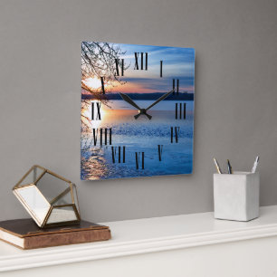 Horloge Carrée Horaires et minutes romaines marqueurs sur Golden 