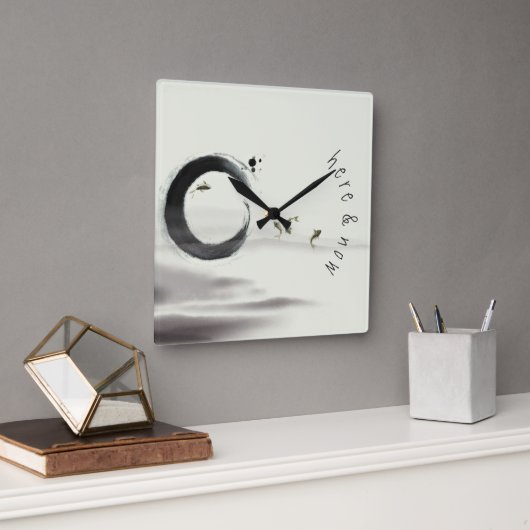Horloge Carrée Ici & maintenant / Zen Circle Enso Koi Peinture à (Bureau)